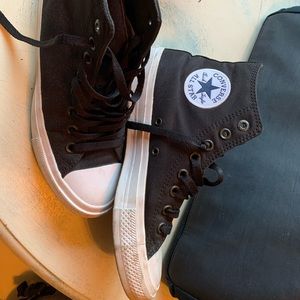 Converse Chuck Taylor II shoes. Size 9.